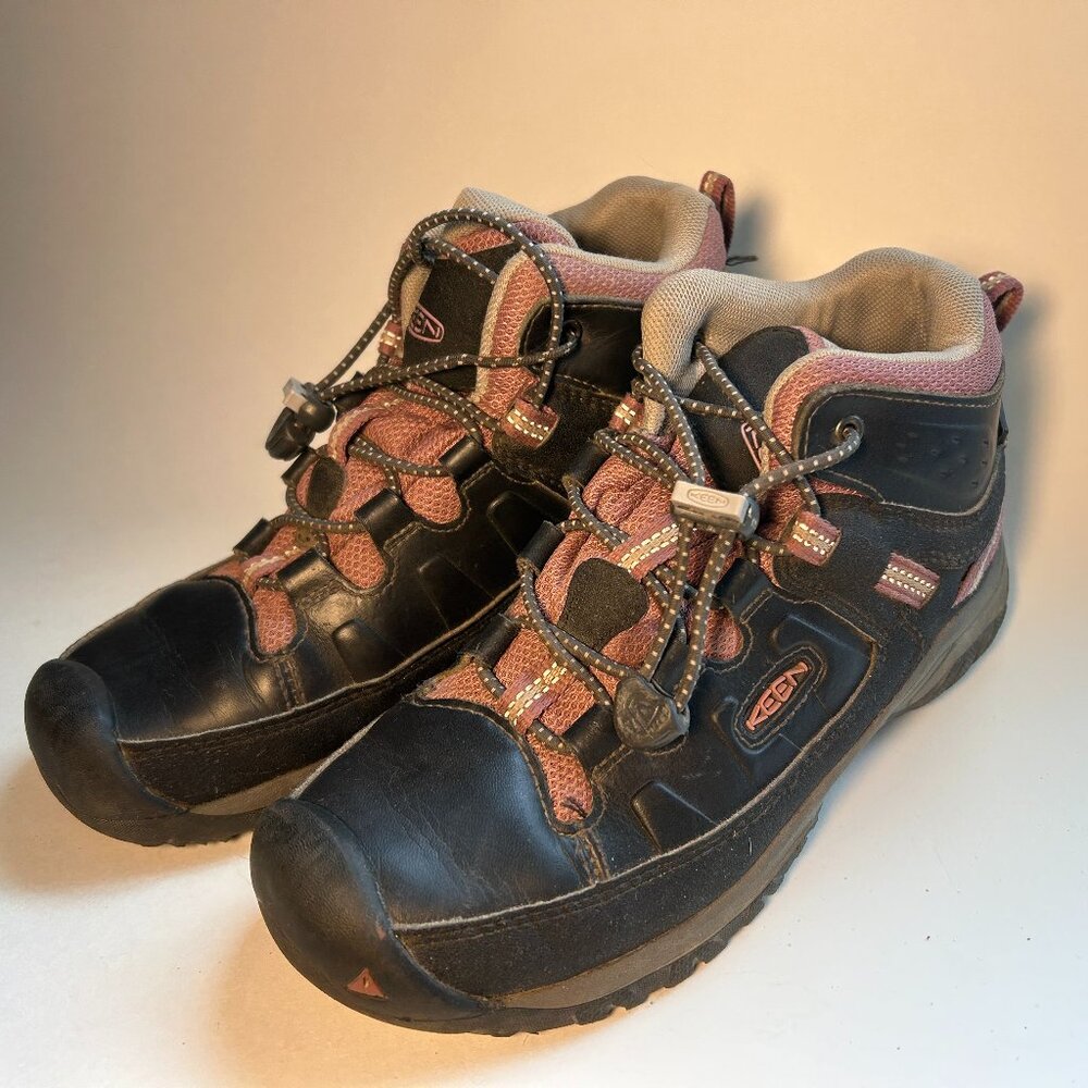 Girls Keen Waterproof Hiking Boots US 3